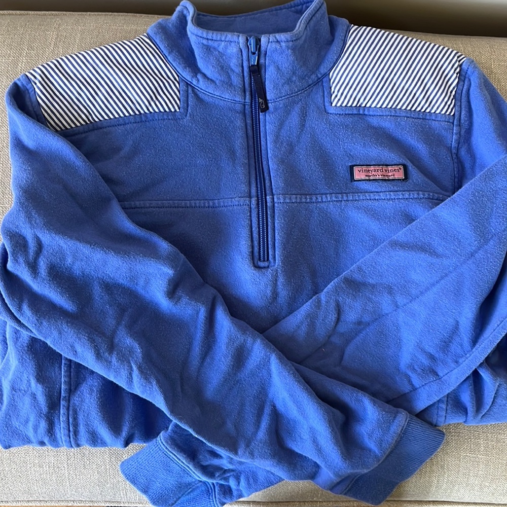 Vineyard Vines L Ladies Shep Shirt! Quarter zip! Faded, but no stains!!